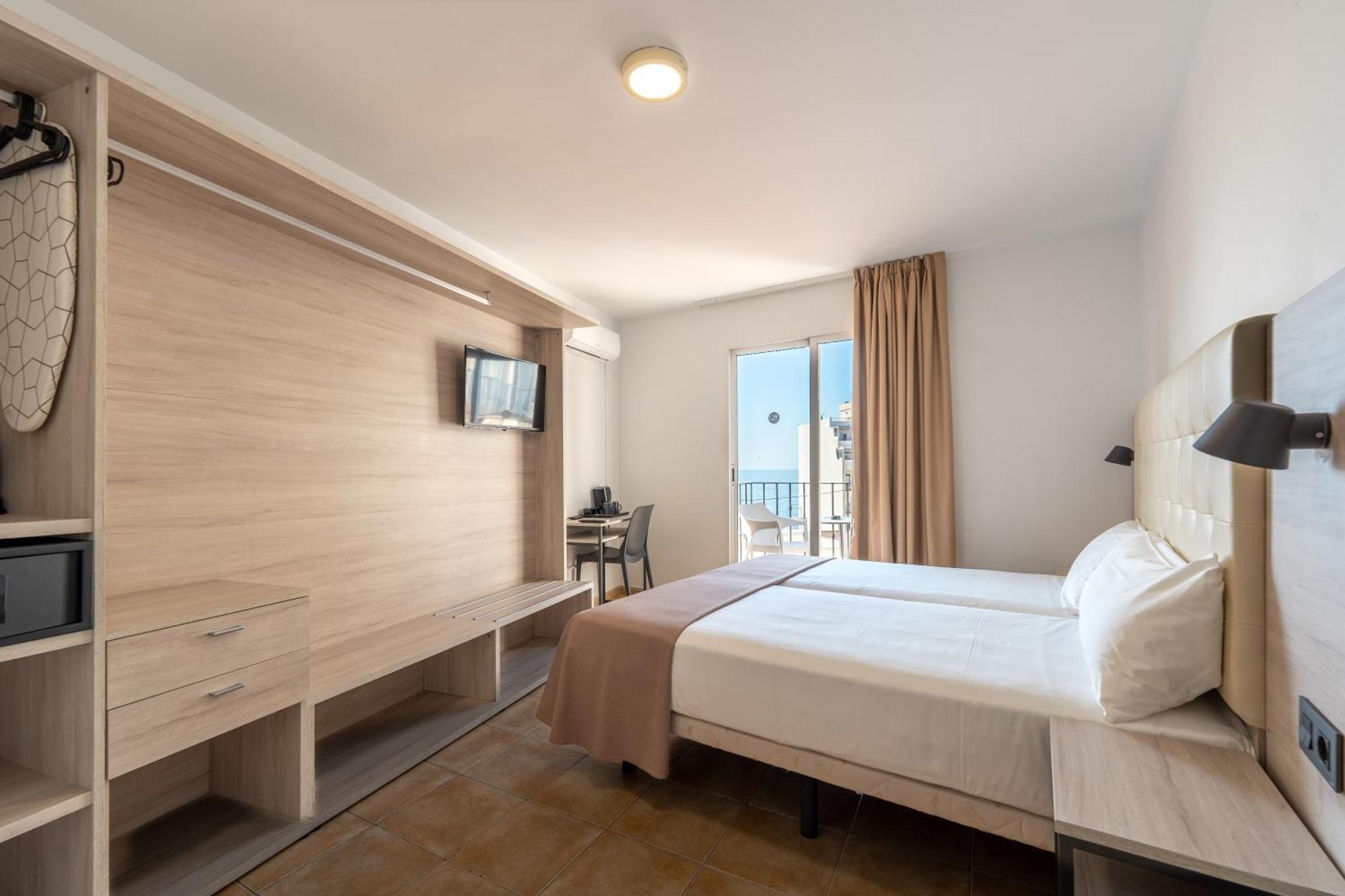 Queens - Adults Only Hotel 2*